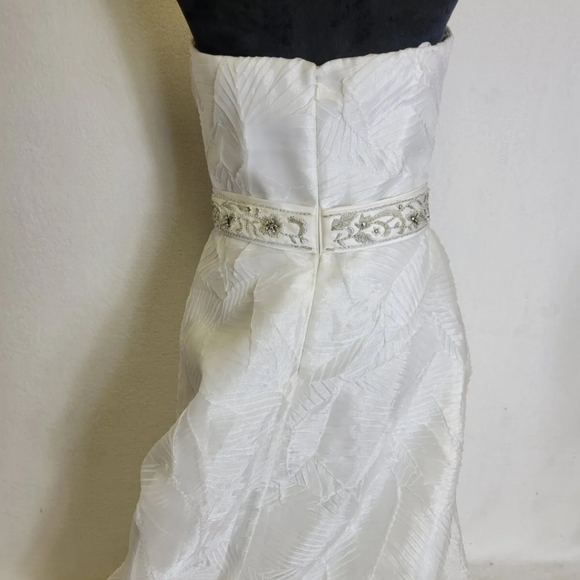 Destinations by Mon CHERI Ivory Floor Lenth Cocktail Dress Size 6 New with Tags - Picture 4 of 7
